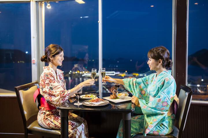 Dining 97 of 131