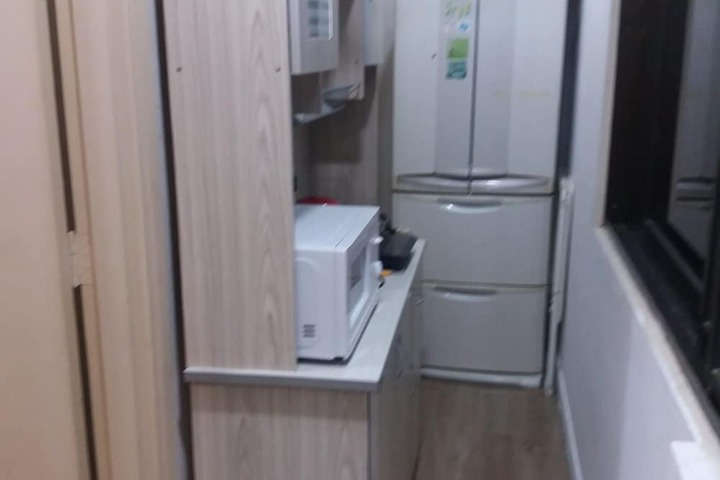 Room 10 of 28
