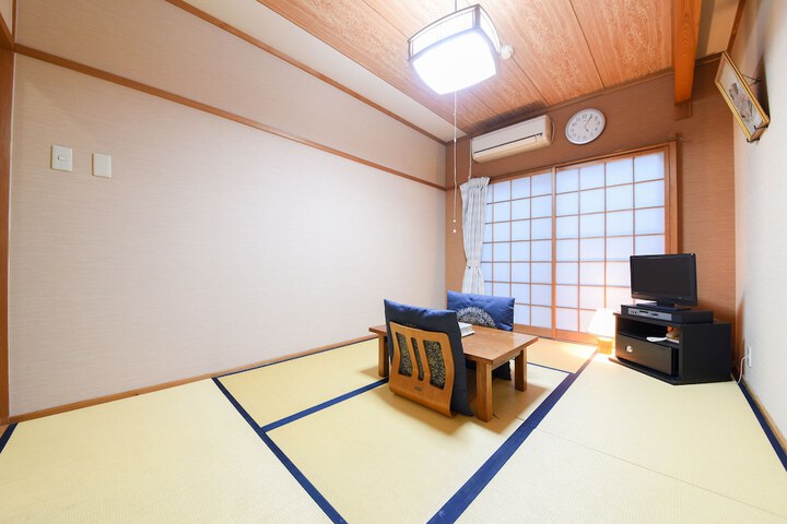 Room 21 of 81
