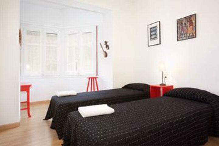 Room 16 of 36