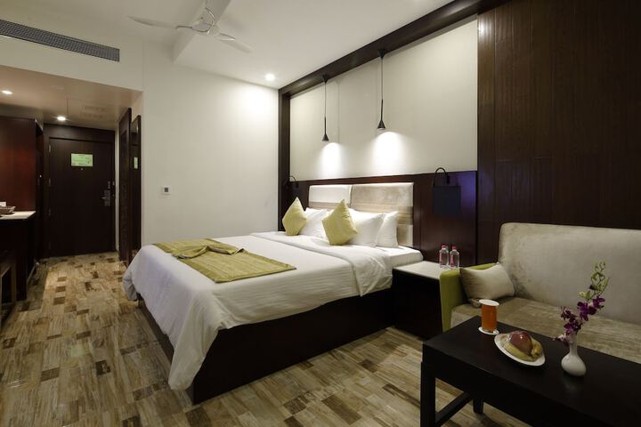 Room 21 of 43