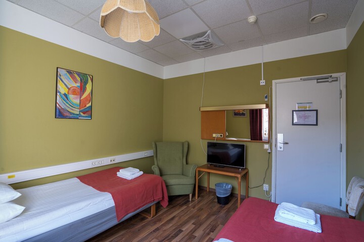Room 36 of 87