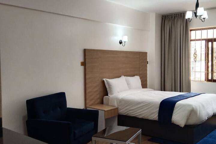 Room 3 of 20