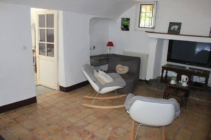 Room 16 of 39