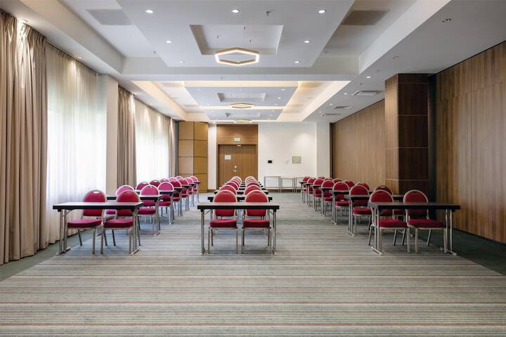 Meeting 211 of 228