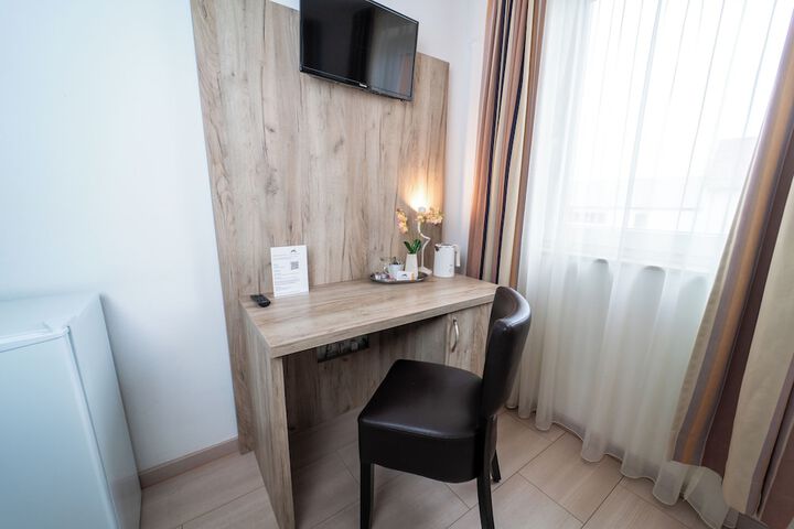 Room 20 of 30