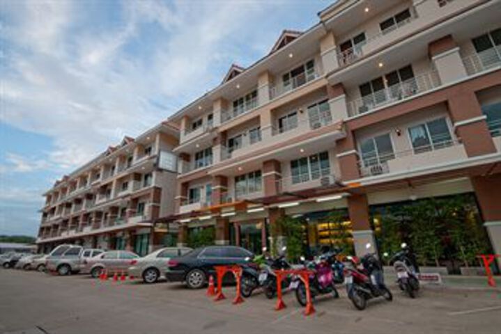 Exterior of Malin Residence