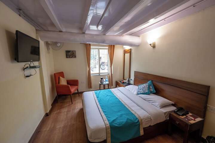 Room 30 of 148