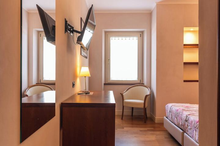 Room 16 of 89