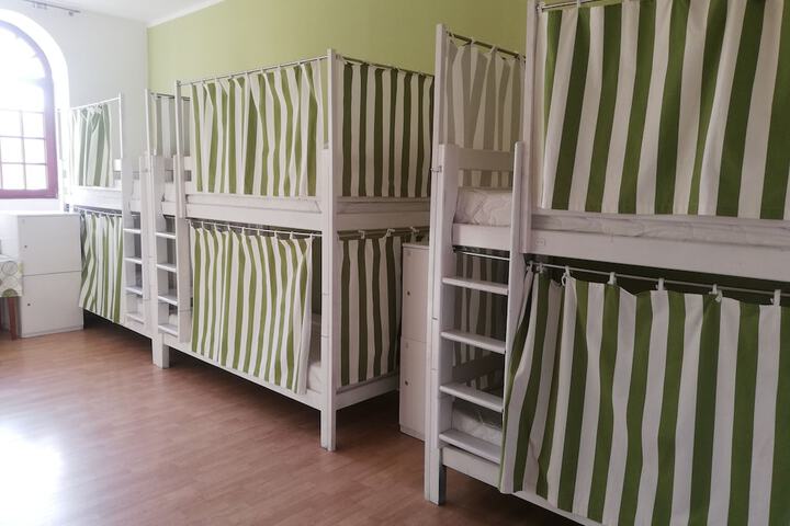 Room 22 of 159