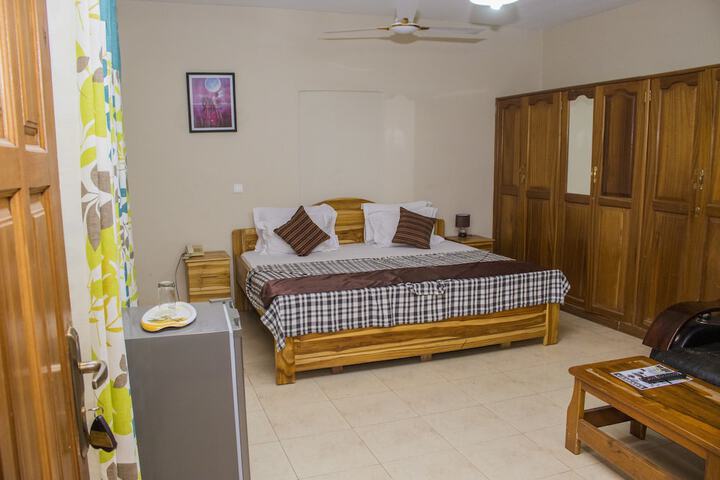 Room 17 of 35