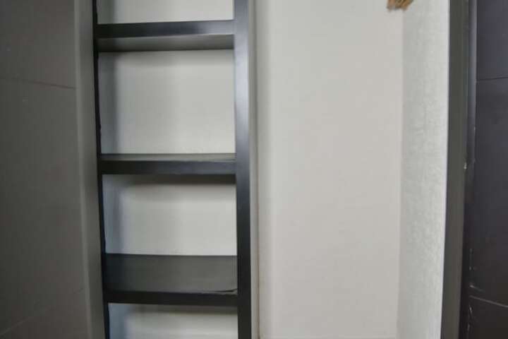 Room 14 of 38