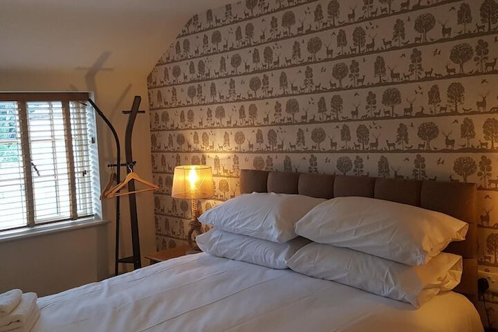 Room 3 of 11