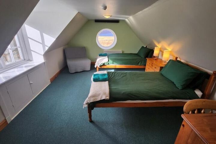 Room 28 of 45