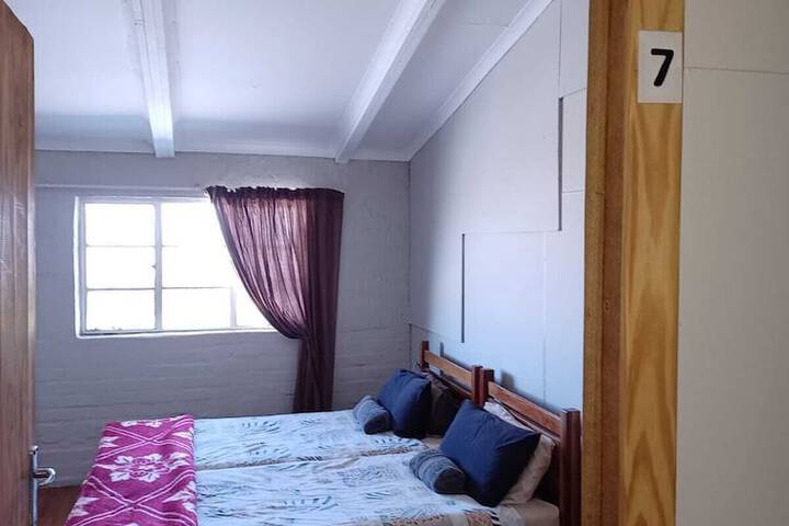 Room 37 of 96