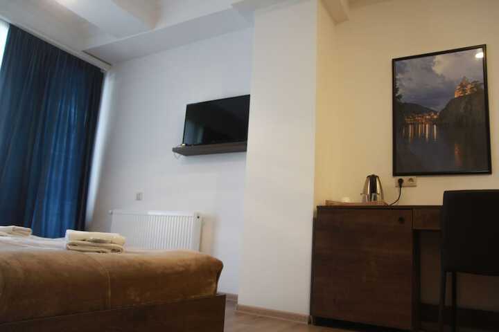 Room 38 of 134
