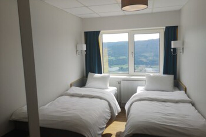 Room 29 of 46