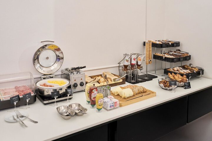 Dining 79 of 88