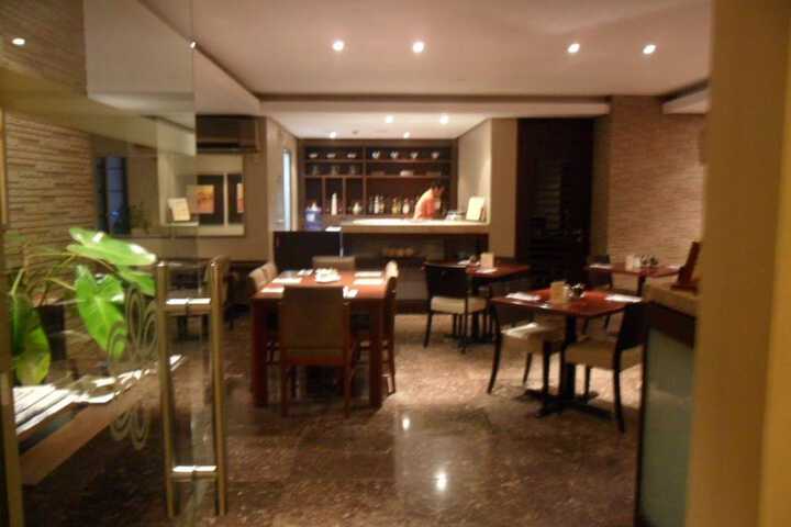 Dining Photos