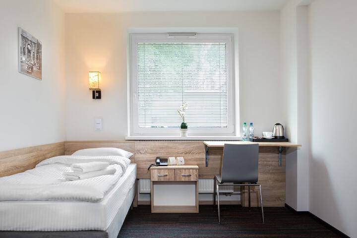 Room 14 of 38