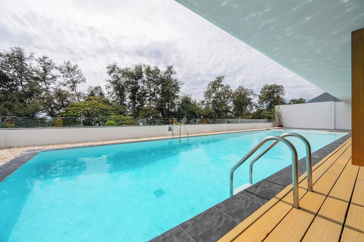 Pool 80 of 106