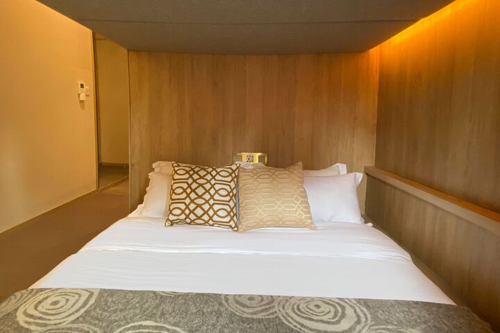 Room 20 of 66