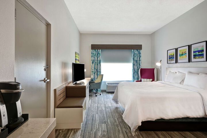 1 King Bed (22 of 29)
