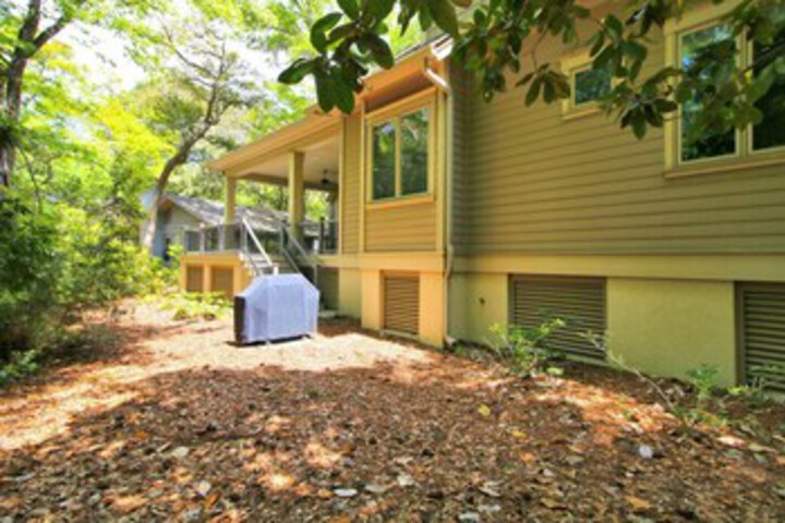 Property Grounds 16 of 27