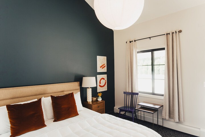 Room 5 of 23