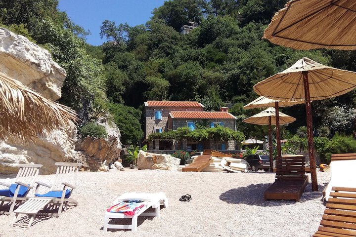 Beach 86 of 100
