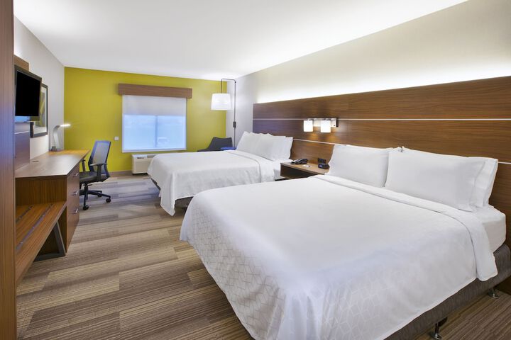 2 Queen Beds (8 of 23)