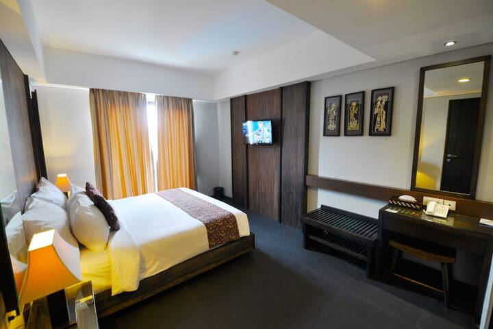 Room 9 of 24