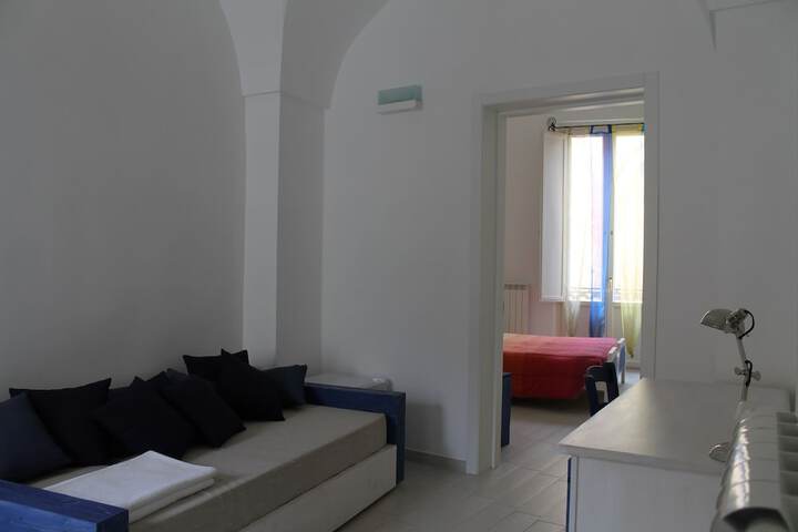 Room 25 of 76