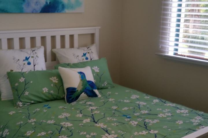 Room 3 of 23