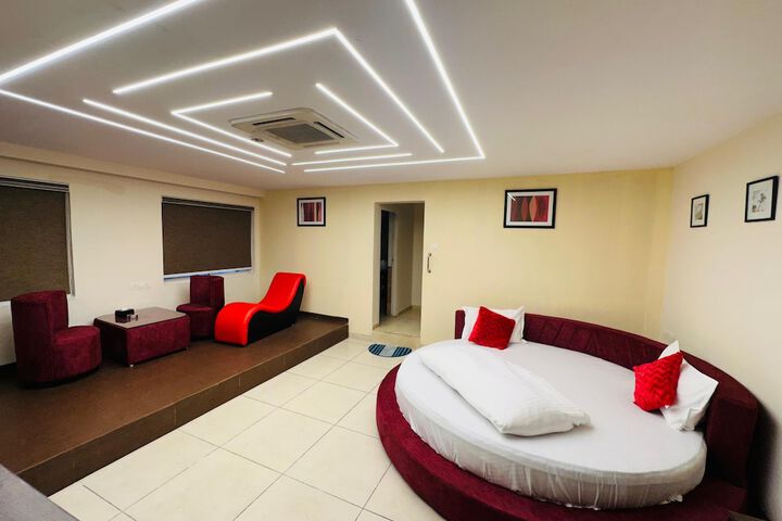 Room 15 of 27