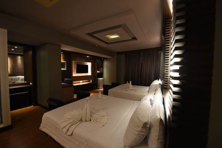Room 14 of 50