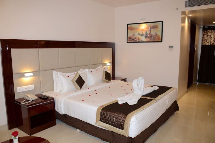 Room 8 of 49