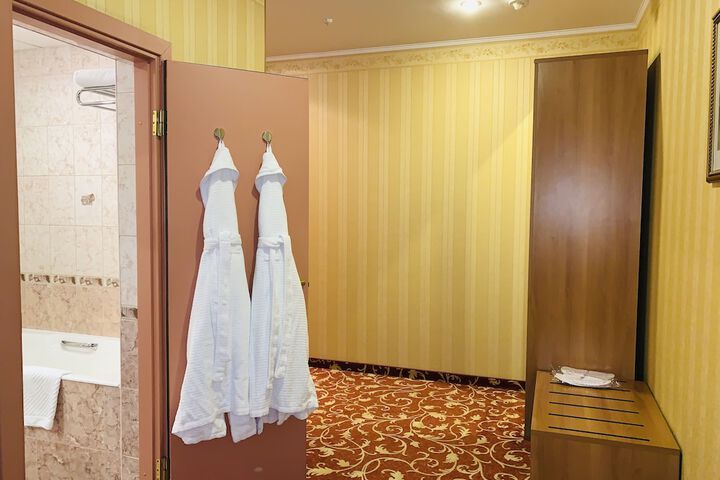 Room 18 of 61