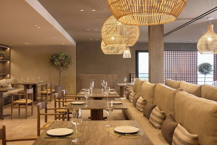 Dining 91 of 219
