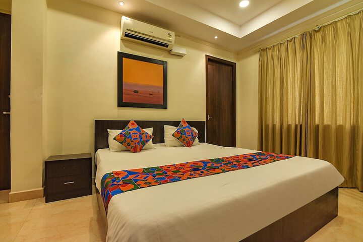 Room 5 of 27