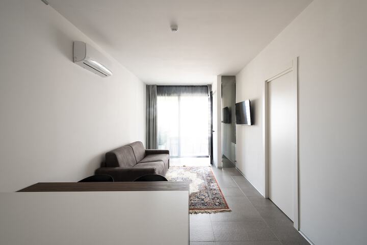 Room 33 of 160