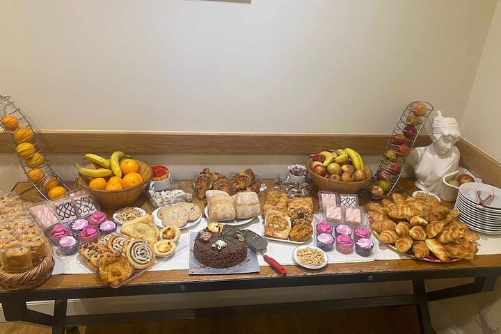 Breakfast/Coffee Service 266 of 283