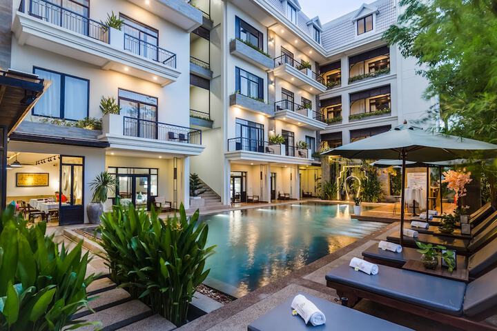 Hotel 134 of 147