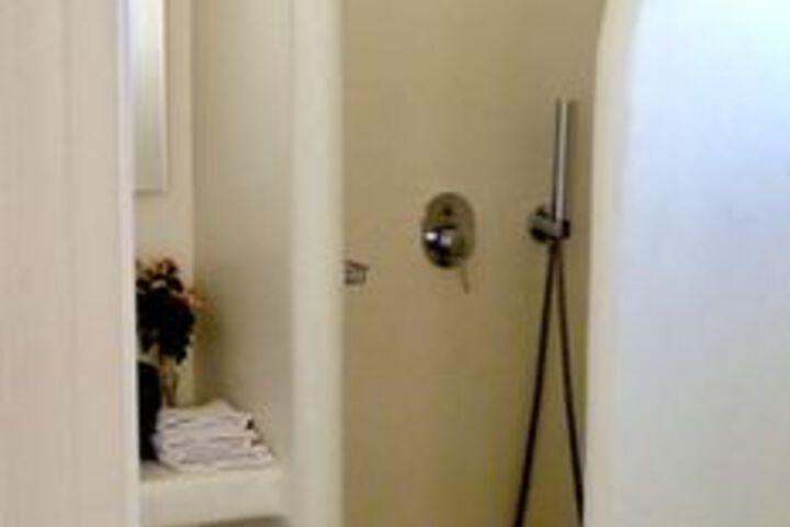 Room 17 of 31