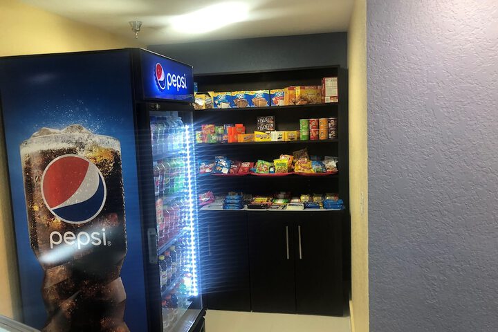 Snack bar