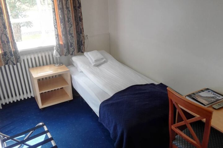 Room 15 of 60
