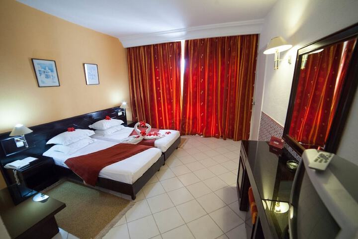 Room 7 of 45
