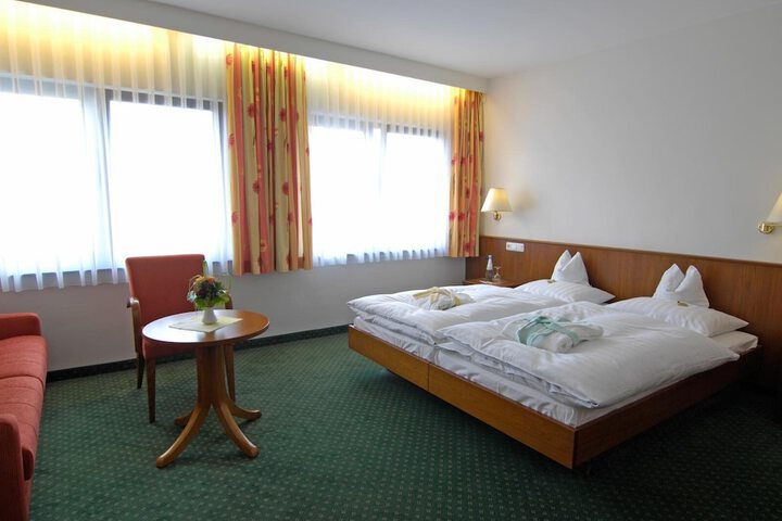 Room 5 of 23