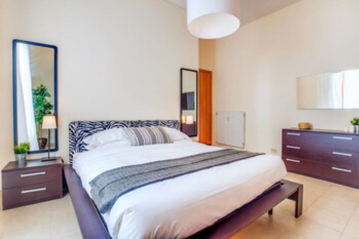 Room 12 of 20