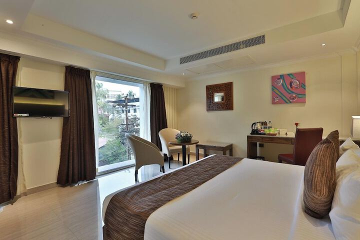 Room 9 of 23